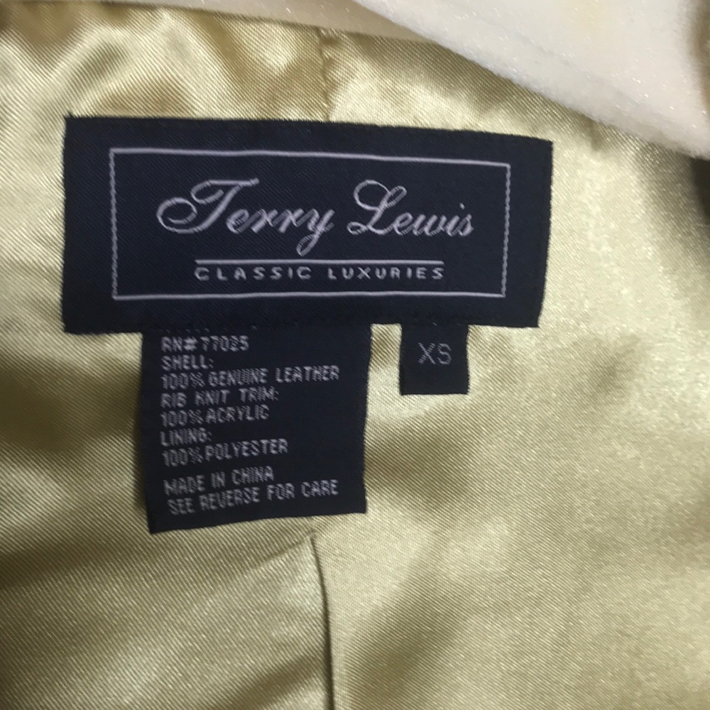 Suede coat - Picture 5 of 6